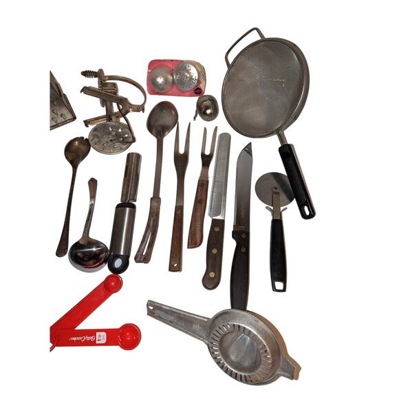 Vintage Antique Kitchen Utensils Farmhouse Rustic Primitive Hand Mixer Bromwell - Picture 10 of 15